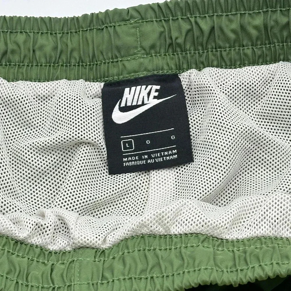 Nike CJ4486-326 Men's Sportswear City Edition Shorts Loose‎ Fit Green Size L